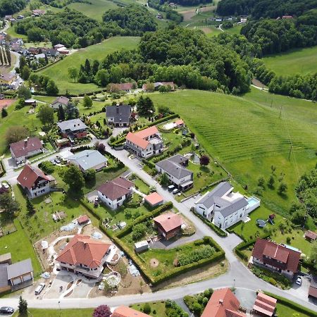 Ferienwohnung Berghausen ภายนอก รูปภาพ